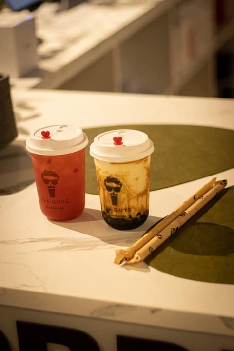 Twee bubble tea bestellingen van The Tea Guys, besteld via Onesix